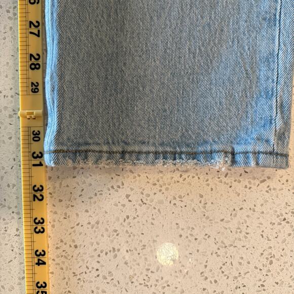 Abercrombie Fitch 90s Straight Ultra High Rise Jeans 28 6R Asym Button Light - Picture 7 of 7
